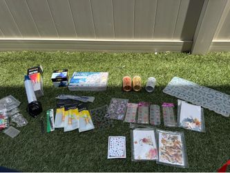 Candle, resin, bath bombs, keychain etc. Accessories
