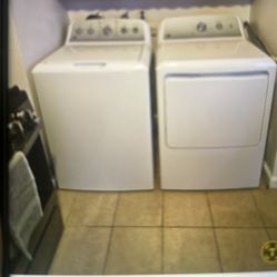 Washer and dryer set