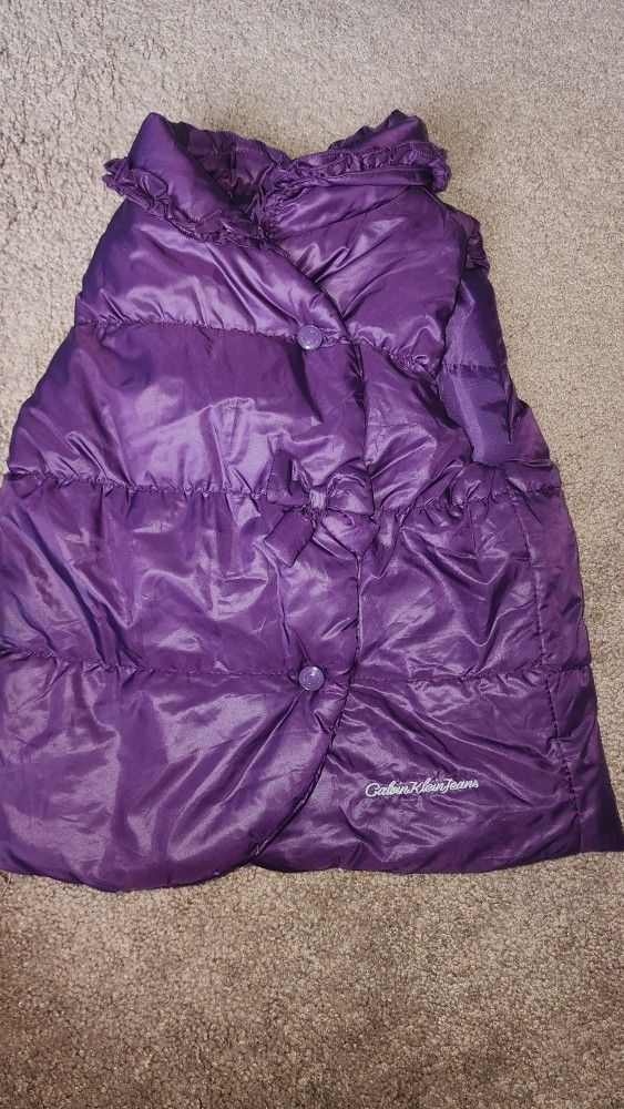Girls Purple Puffer Vest In Size 4t