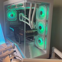 Gaming Pc Ryzen 7 9800x3d 32gb DDR5 RX 9070xt Taichi