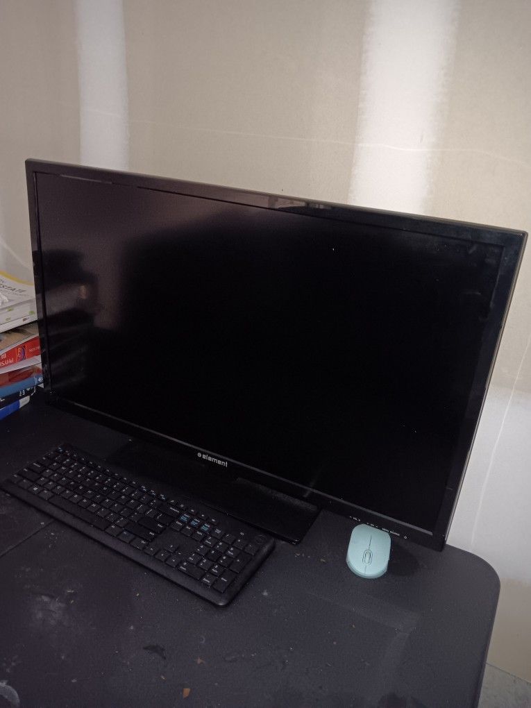 Small TV / Computer Screen great condition!!!!