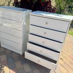 White Chest 5 Drawer Dresser New!
