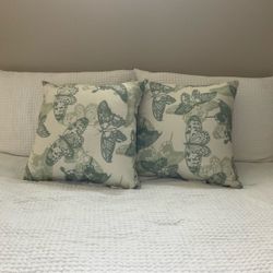 Pottery barn outdoor pillows
