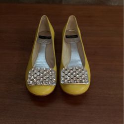 Kate Spade Yellow With Rhinestones Square Design , Sz 71/2