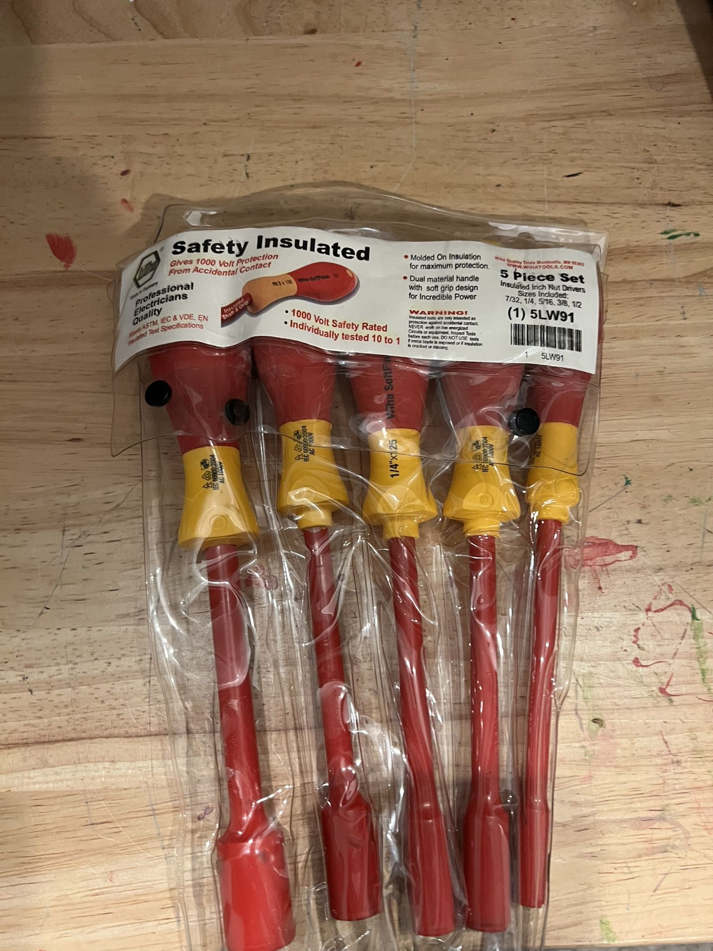 5 Piece Insulated 1000 Volts SoftFinish Nut Driver Set