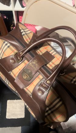 BURBERRY Purse
