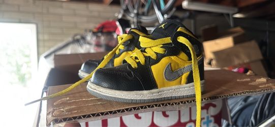 Air Jordan 1 Mid Black Yellow Kids Sneakers