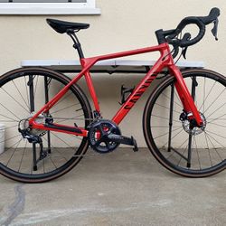 Canyon Endurace CF8 LTD Road Bike. frame Size Small Disc Brakes.  Ultegra