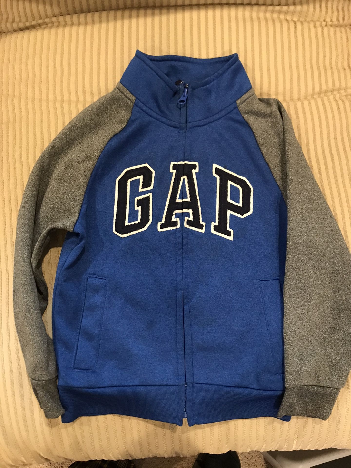 Boys GAP sweatshirt