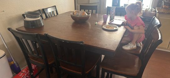 8 seater table