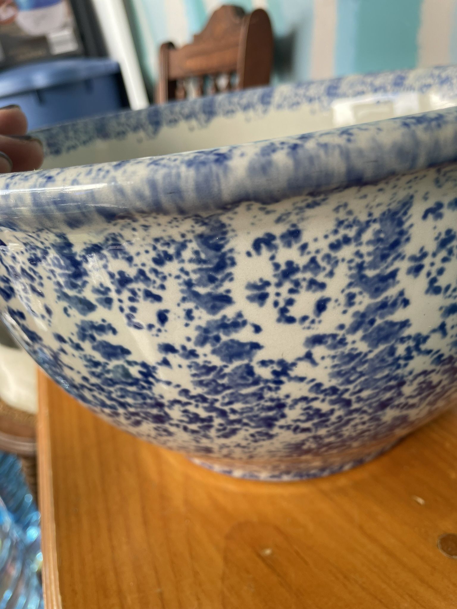 Queen Anastacia Martin Kitchen Mix Bowls