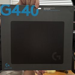 Logitech G440 Hard Gaming Mouse Pad *2