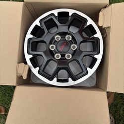Genuine Toyota 2024 + Tacoma TRD Off Road Black w/Polished 18" TRD Wheel - Toyota (PTR56-35240-2F)