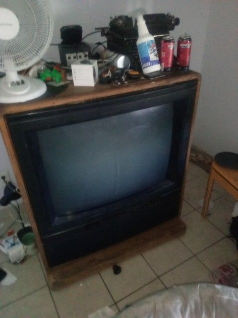 1988 Mitsubishi TV Receiver
