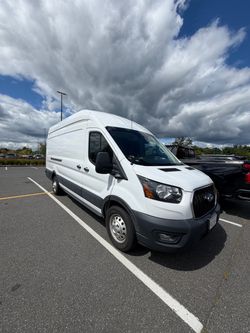 2022 Ford Transit-350