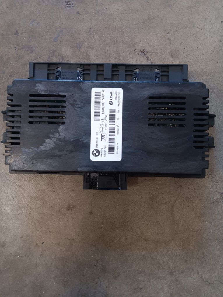 MINI COOPER R56 OEM FRONT LIGHT FOOTWELL BODY CONTROL MODULE 2007-2014