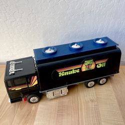 Vintage 1986 Kenner MASK Outlaw Snake Oil Rig Tanker Truck With 1 Missile