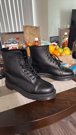 DR. MARTENS 1460 Mono Boot
