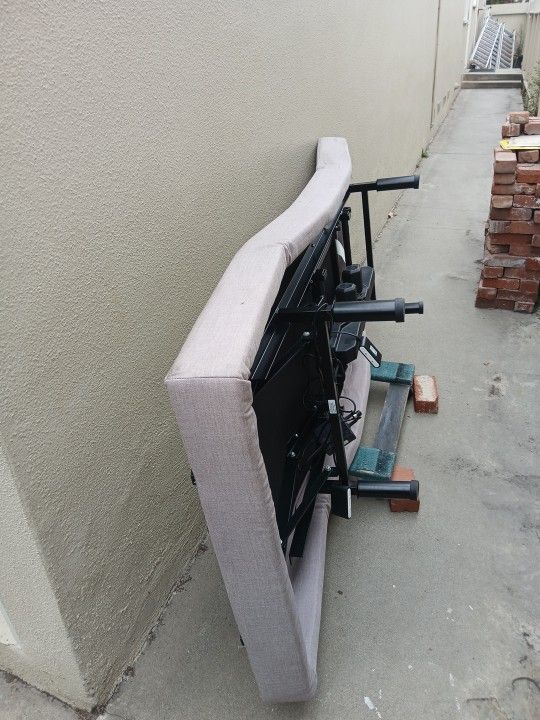 Free Custom Comfort Matress- Needs Top mattress and Remote Control