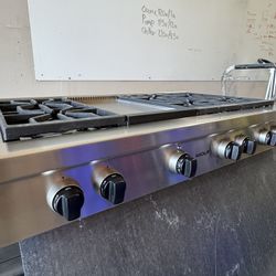 Wolf In Great Shape 48” With Griddle And 6 Burners