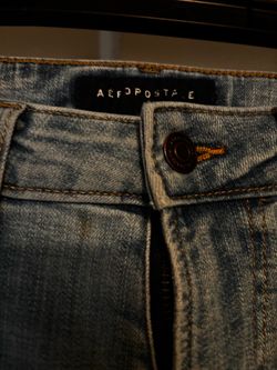 Aéropostale Light Wash Denim Jeans