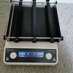 JOANLAB Lab Orbital Shaker Mixer 40-200rpm Adjustable, Timed and Continuous Modes,Digital Orbital Rotator Shaker
