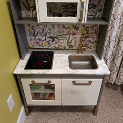 Ikea Duktig Play Kitchen, With Cookware And Play Food