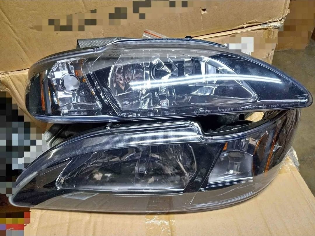 94-98 Ford Mustang Headlights/Faros
