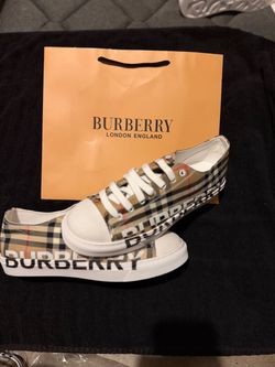 Burberry Low-Top Sneakers Vintage Check 125$‼️