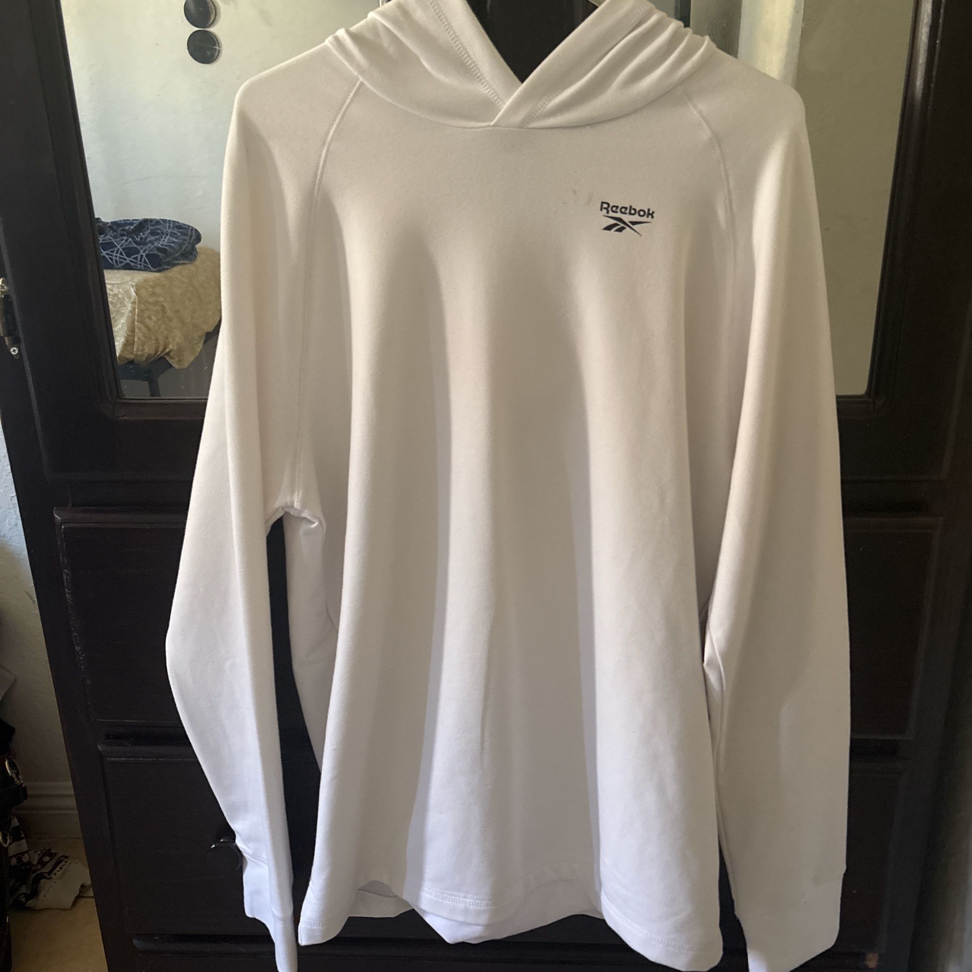 Reebok White Long Sleeve Hoodie Size Large 