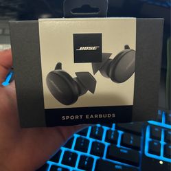 *BRAND NEW* Bose Sport Earbuds Retail: $129