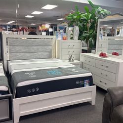 🛑Amazing Deal🛑Beautiful White 5pc Bedroom Set $599
