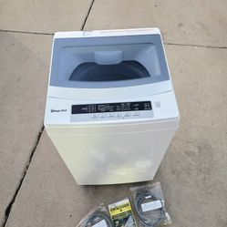 Magic Chef
1.7 cu. ft. Portable Compact Top Load Washer in White