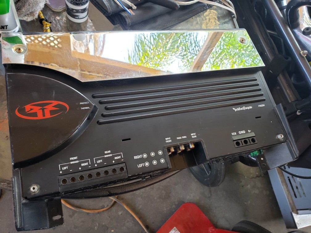 ROCKFORD FOSGATE P400.4 AMPLIFIER 4/2 CHANNEL