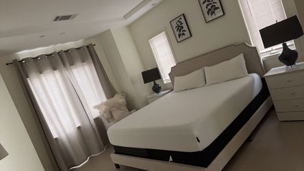 King Size Bed Frame + Mattress Set – Excellent Condition
