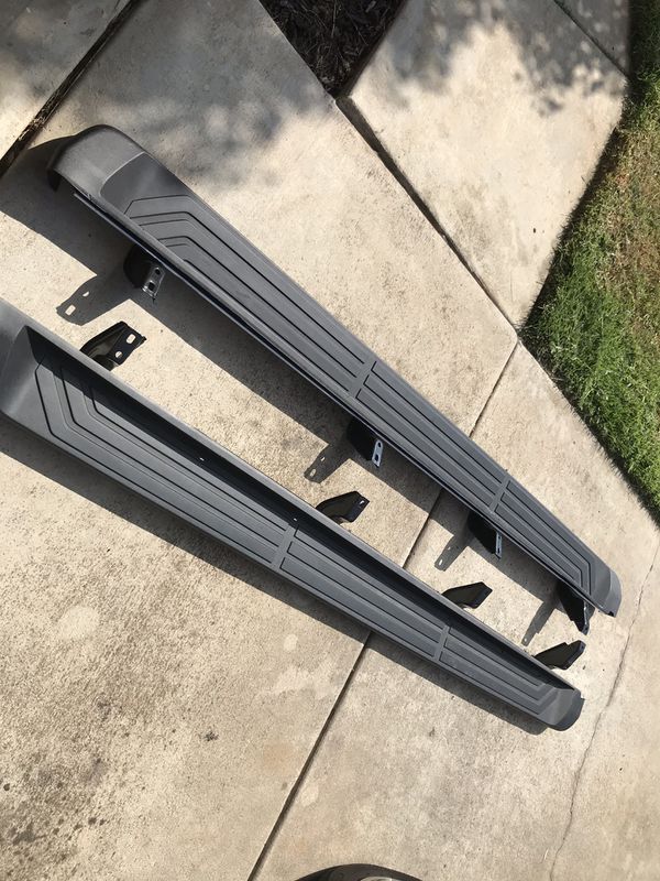 Toyota Tundra side steps - take offs of 2019 (will fit 2014 and newer