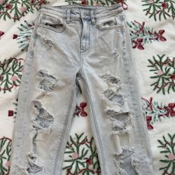American Eagle Mom Jean 