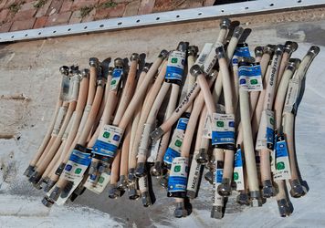 WATER SUPPLY LINE -3/8" X 1/2 "