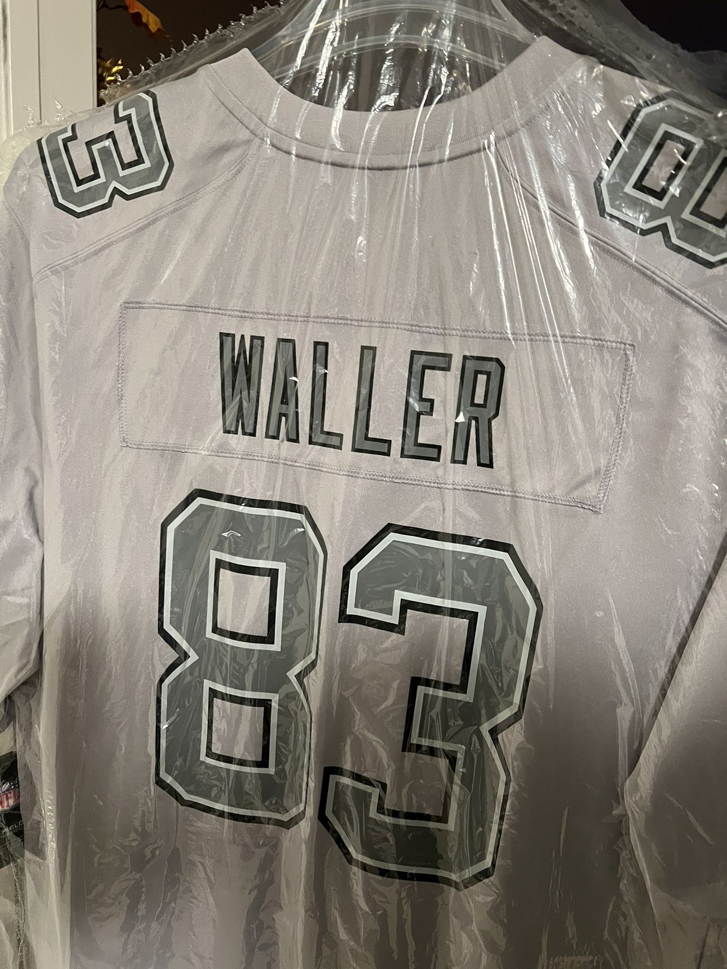 Raiders Jersey Waller #83