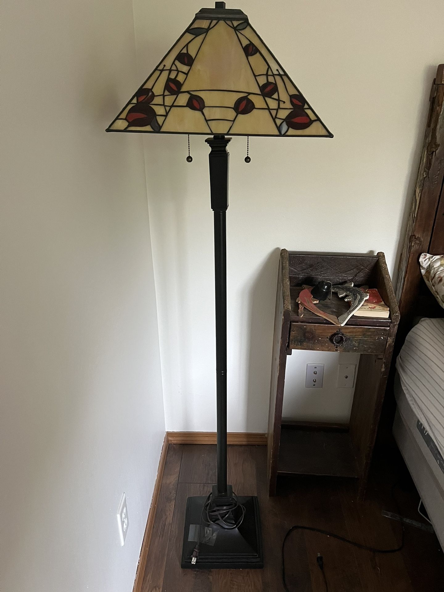 Beautiful Stained Glass Floor Lamp Originally Purchased From Ll Bean