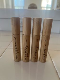 Wooden essential oil roller bottle