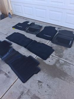 Toyota Tundra Floor Mats Set
