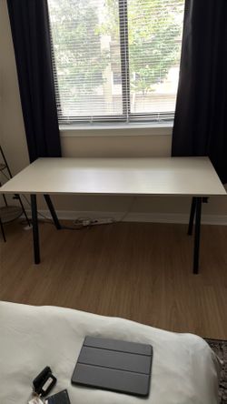 IKEA Trotten Desk