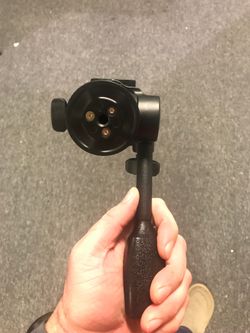 Tripod head