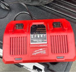 Cargador rapido milwaukee
