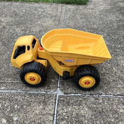 Vintage Large LITTLE TIKES MIGHTY Dump Truck Construction dumptruck Made in the USA tike tykes