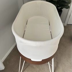 SNOO~Baby~Bassinet 