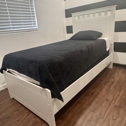 Twin Bed 