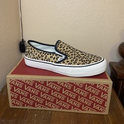 Vans Slip-on Mini Leopard Sneaker 
