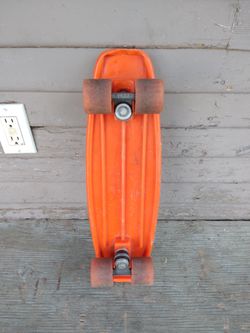 VINTAGE HUFFY SKATEBOARD